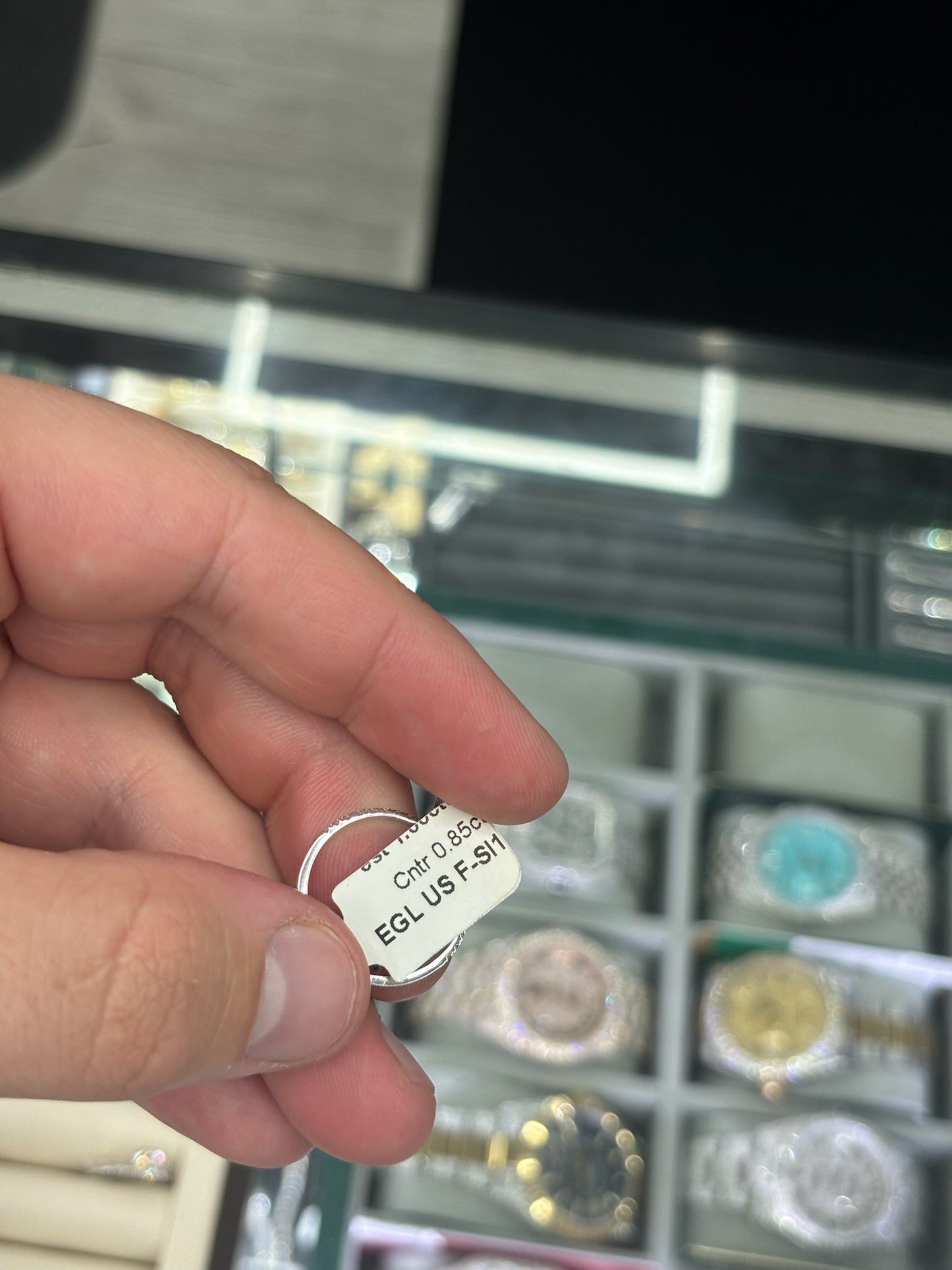 1 Carat Diamond Ring