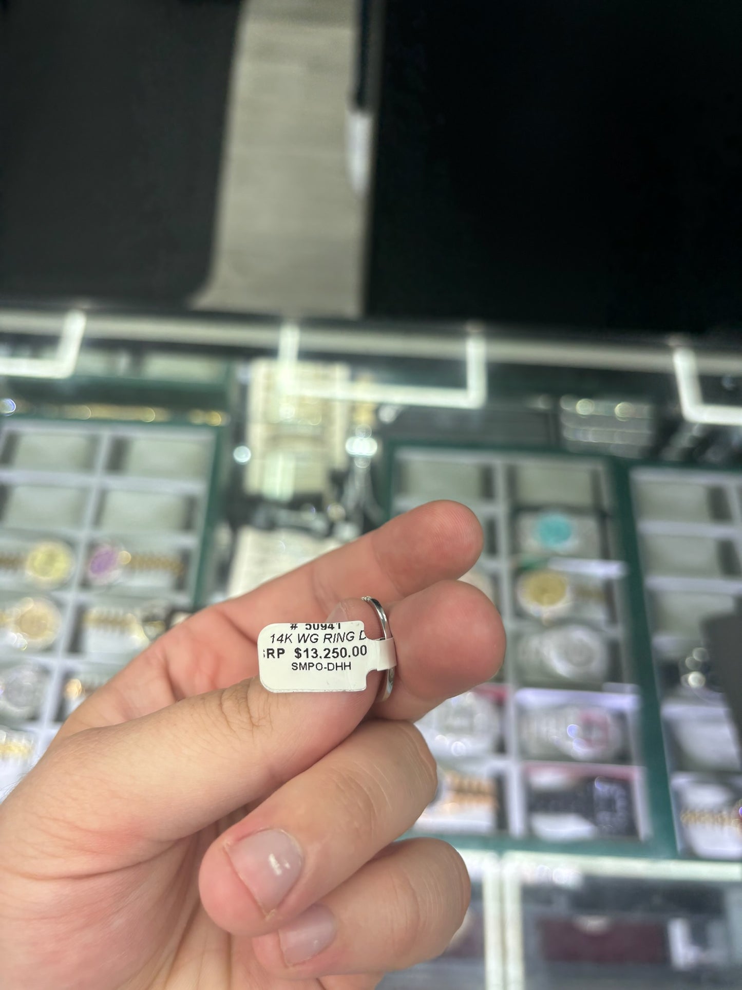 1.06 Carat Center Diamond Ring