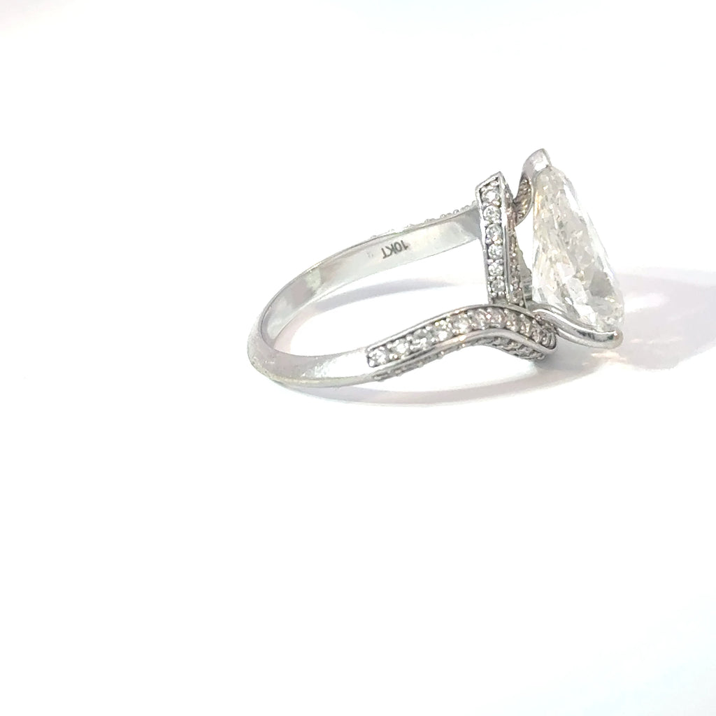 4 CARAT PEAR SHAPE DIAMOND RING