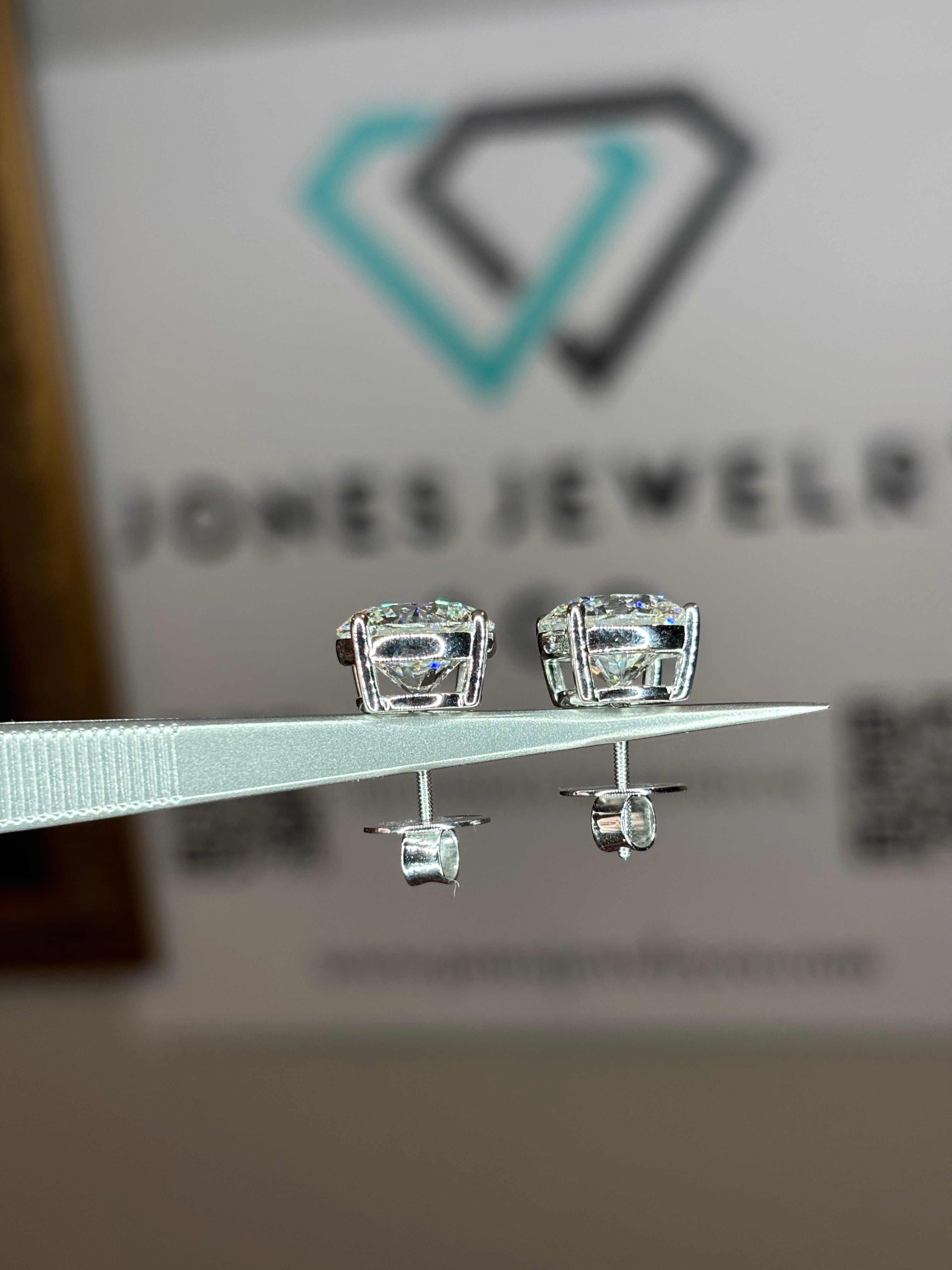 10 CTW EARRINGS