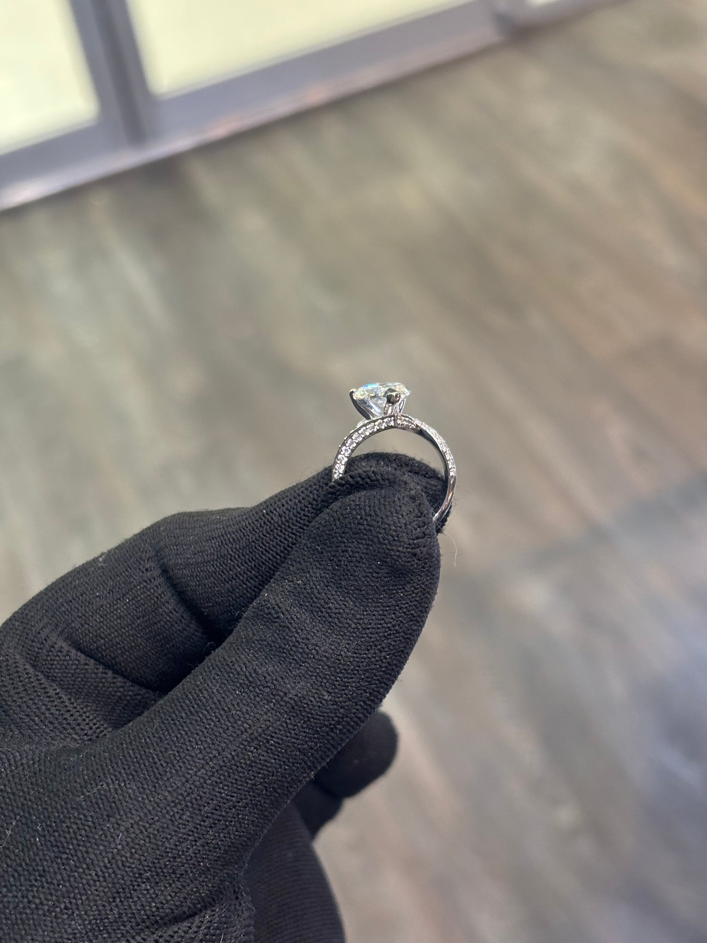 4 CARAT PEAR SHAPE DIAMOND RING