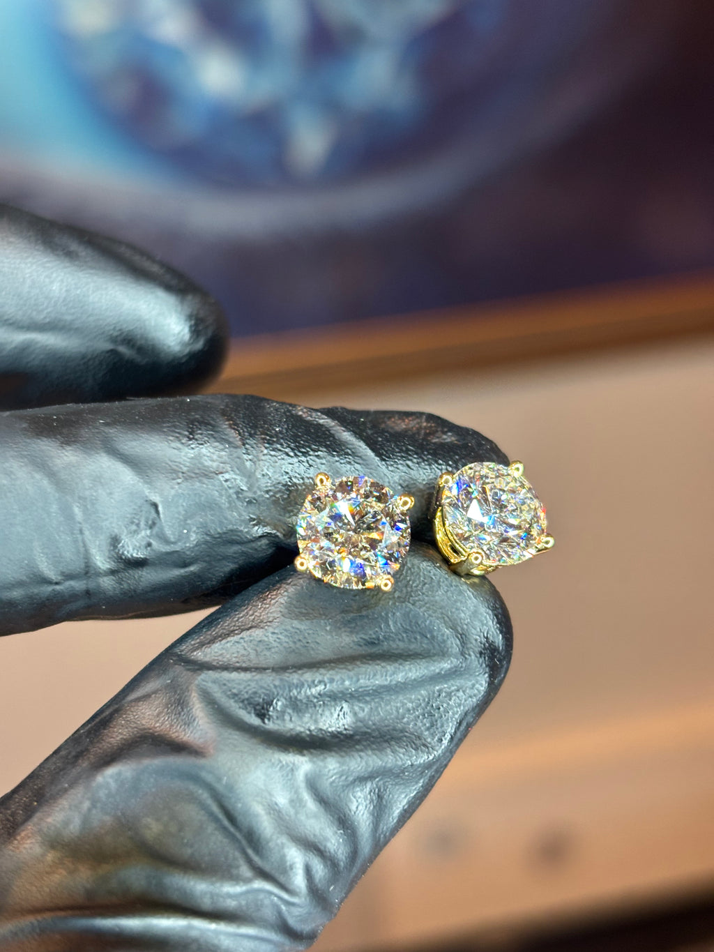 5 CARAT TOTAL WEIGHT EARRINGS