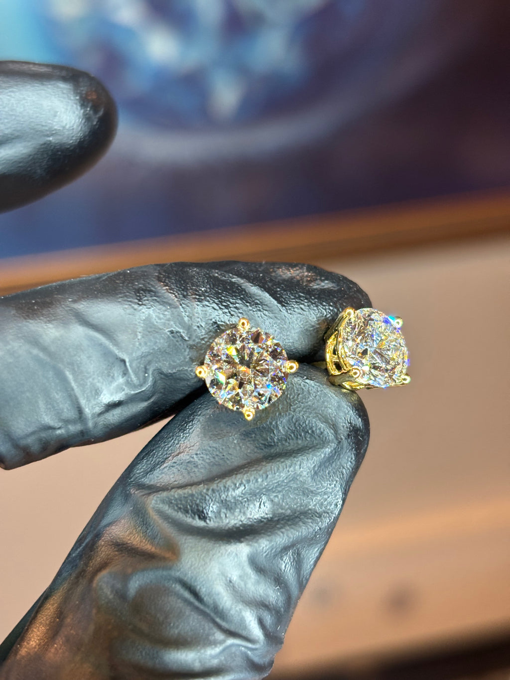5 CARAT TOTAL WEIGHT EARRINGS